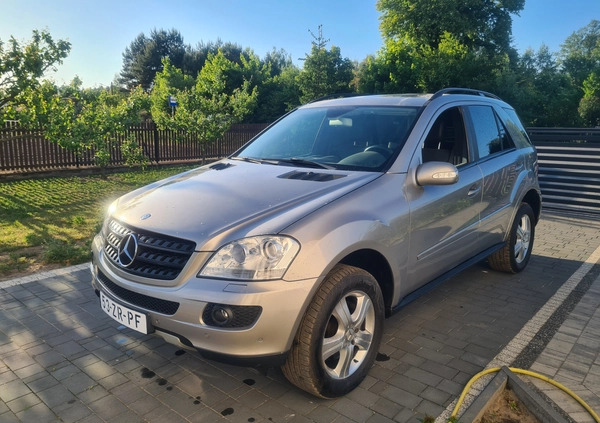 Mercedes-Benz ML cena 22000 przebieg: 319000, rok produkcji 2006 z Poniatowa małe 56